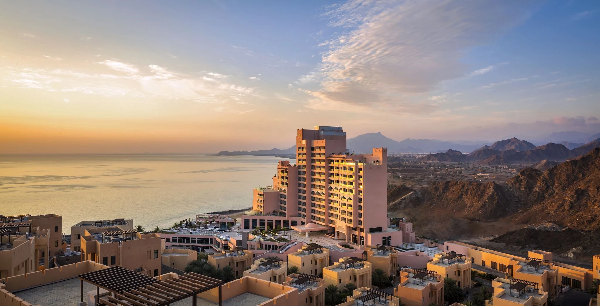 Billede av hotellet Fairmont Fujairah Beach Resort - nummer 1 af 28